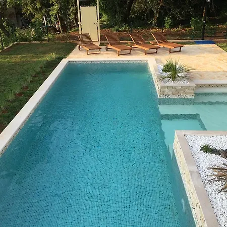Vakantiehuis Holiday Home Veneta Poreč