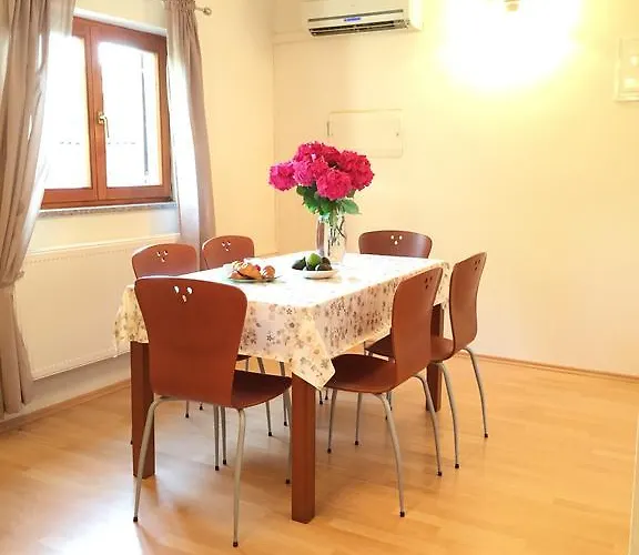 Nyaraló Holiday Home Veneta Poreč