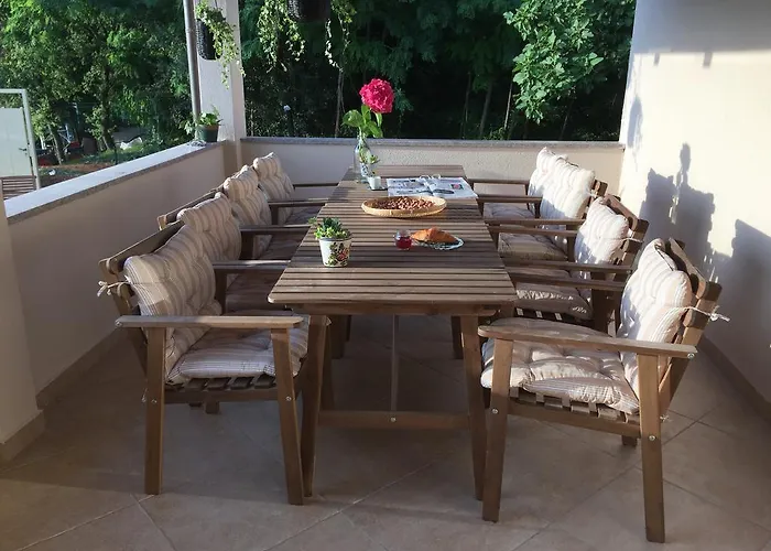 Holiday Home Veneta Пореч